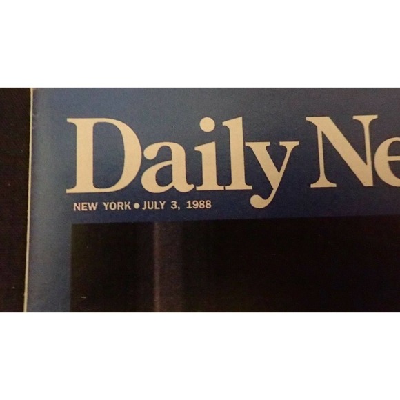 Lot of DAILY NEWS MAGAZINE Dick Tracy, Batman - Picture 12 of 12